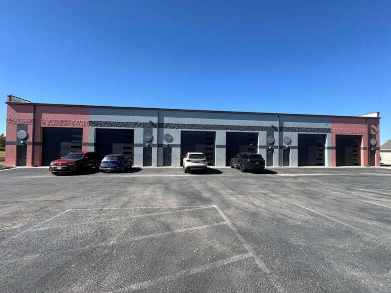 Primary Photo Of 2100 Double Creek Dr, Round Rock Unknown For Lease