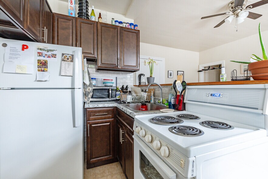 More Photos Of 4725 Chester Ave, Philadelphia Apartments For Sale