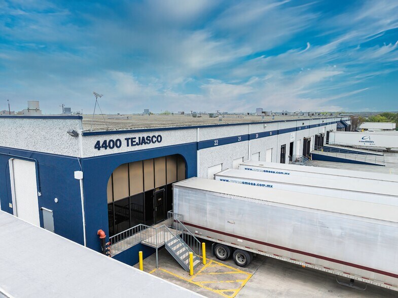 Primary Photo Of 4400-4448 Tejasco, San Antonio Manufacturing For Lease