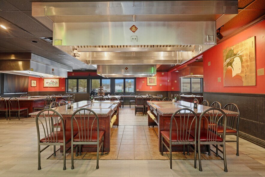 More Photos Of 72 N 850 E, Lehi Restaurant For Sale