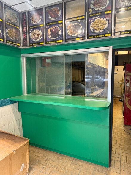 More Photos Of 133 E 157th St, Bronx Restaurant For Lease