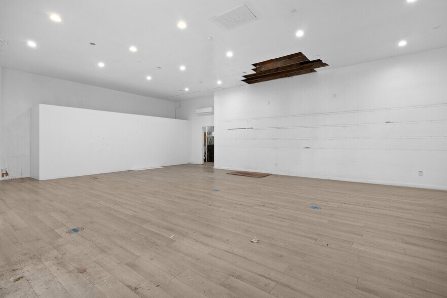 More Photos Of 4434 NE Sandy Blvd, Portland Freestanding For Sale