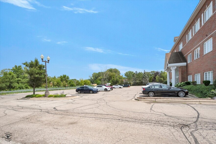More Photos Of 912 Northwest Hwy, Fox River Grove Medical For Sale