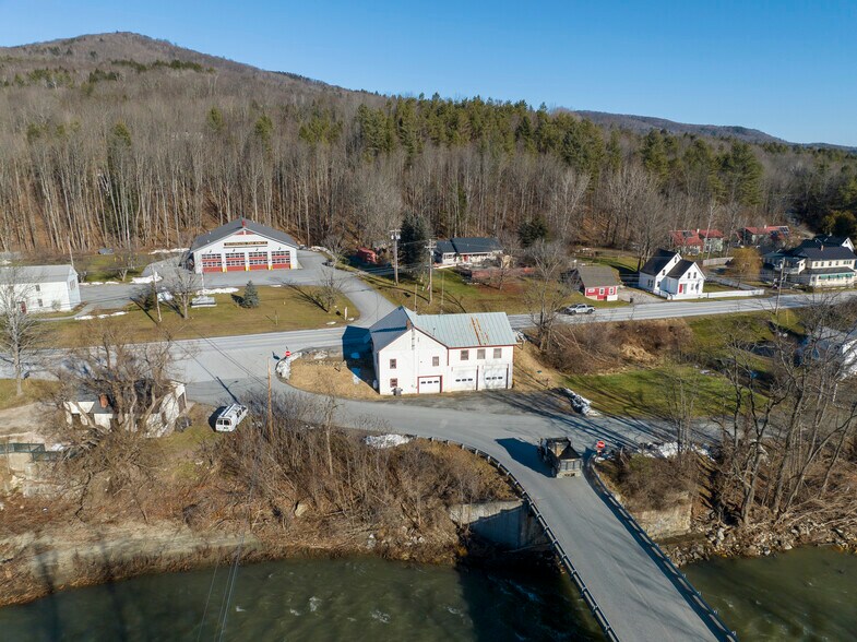 More Photos Of 7392 US-4, Woodstock Police Fire Station For Sale