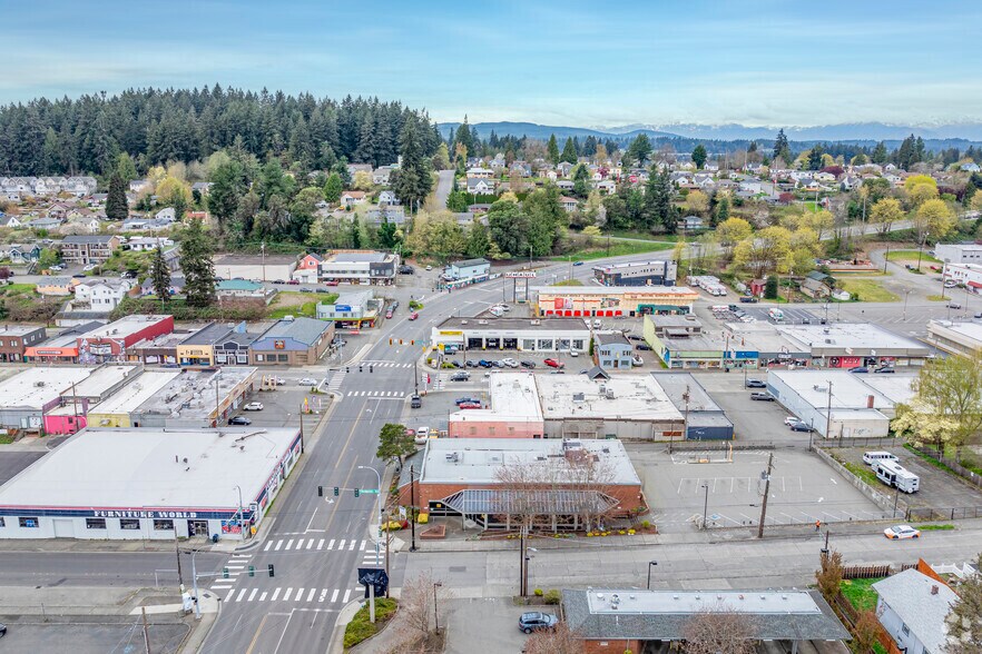 More Photos Of 2602 6th St, Bremerton Storefront Retail Office For Sale
