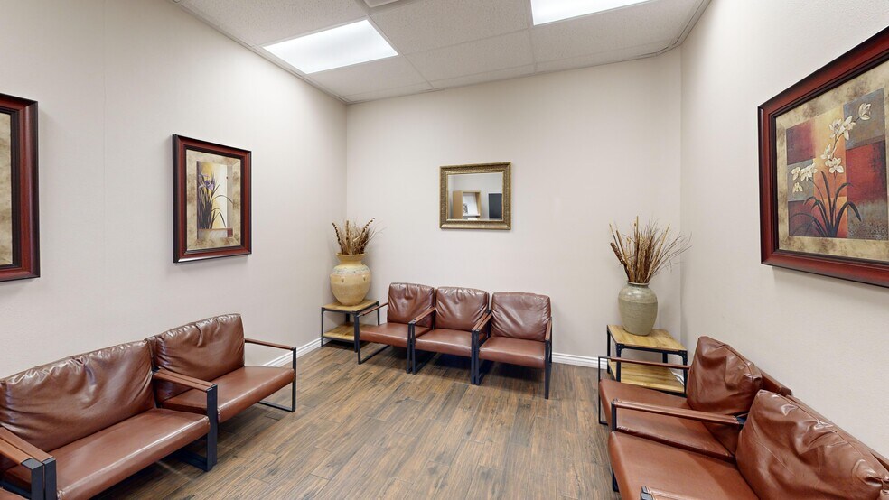 More Photos Of 5225 S Durango Dr, Las Vegas Medical For Sale