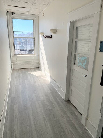 More Photos Of 2 Central St, Ipswich Storefront Retail Office For Sale