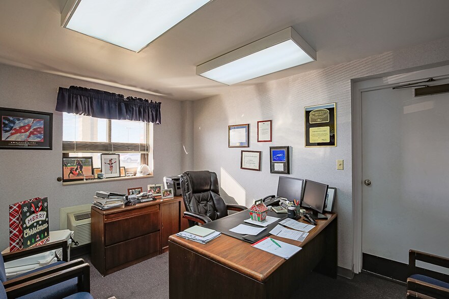 More Photos Of 207 Princeton Rd, Johnson City Auto Dealership For Sale