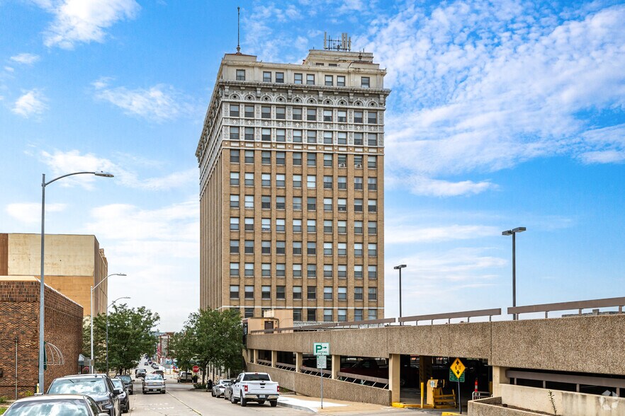 More Photos Of 422 Felix St, Saint Joseph Apartments For Sale