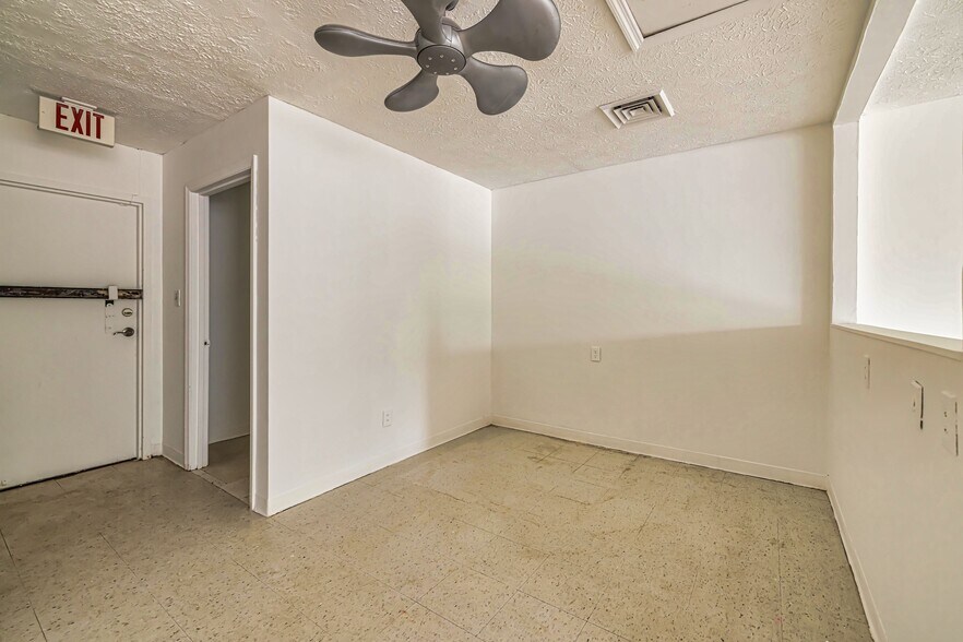 More Photos Of 1469 Wadley Ave, Atlanta Freestanding For Sale