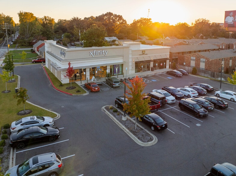 More Photos Of 2847 Poplar Ave, Memphis Storefront Retail Office For Lease