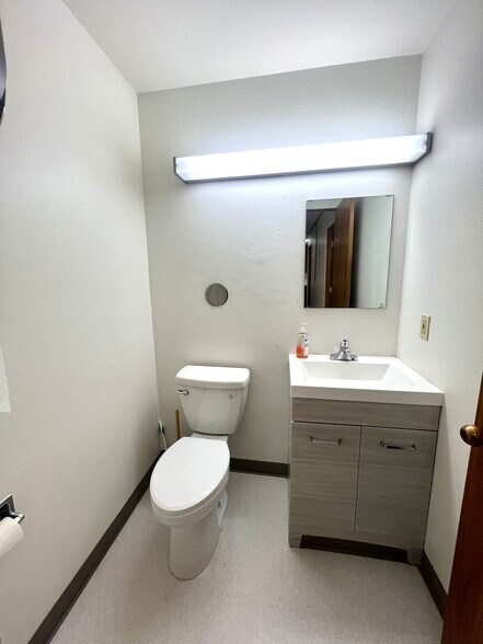 More Photos Of 2530 N 8th St, Grand Junction Medical For Sale