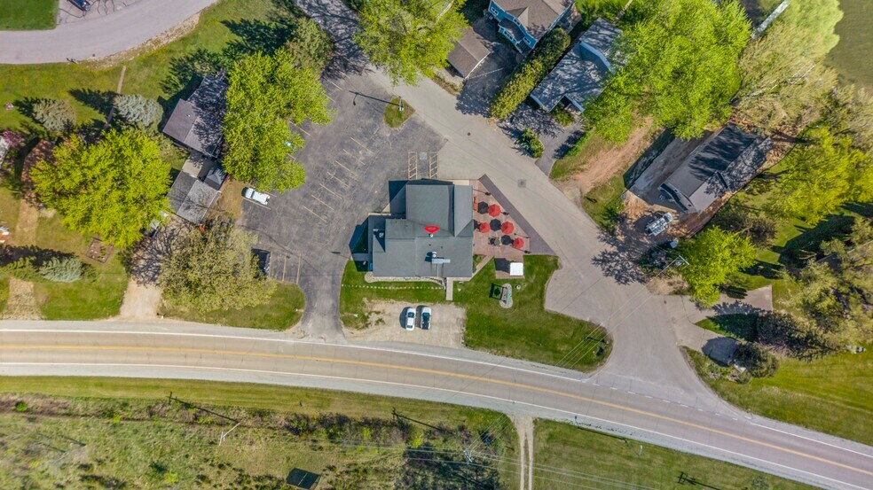 More Photos Of N4111 S Lakeshore Dr, Markesan Restaurant For Sale