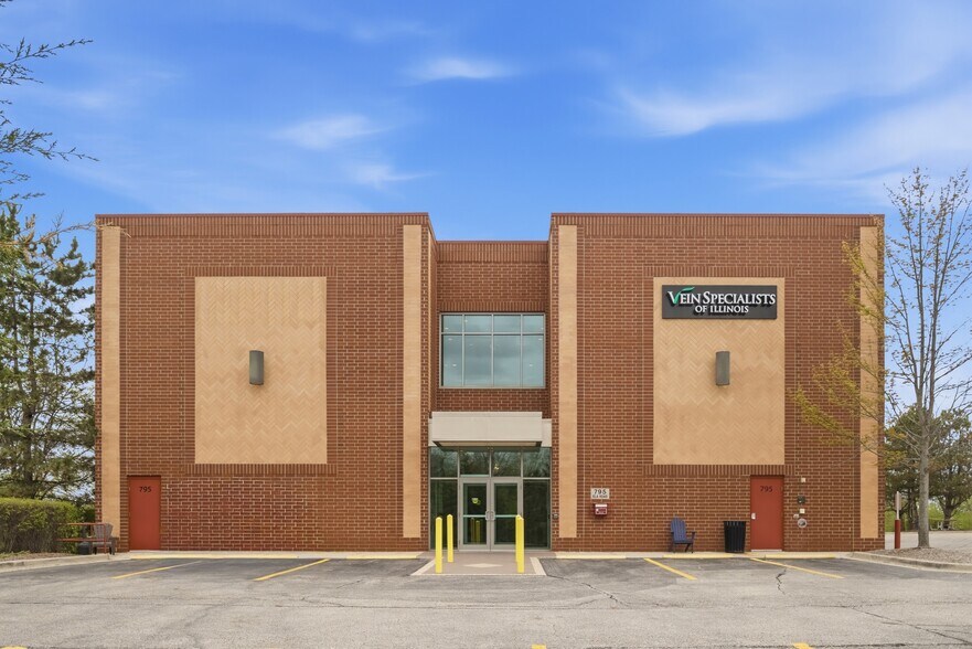 Primary Photo Of 795 Ela Rd, Lake Zurich Office For Lease