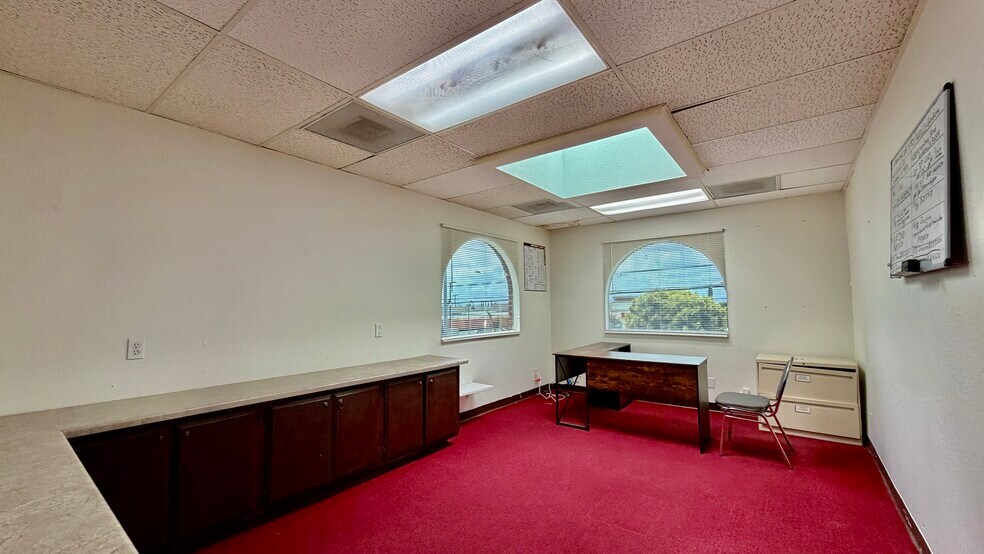 More Photos Of 12610 Glenoaks Blvd, Sylmar Medical For Sale