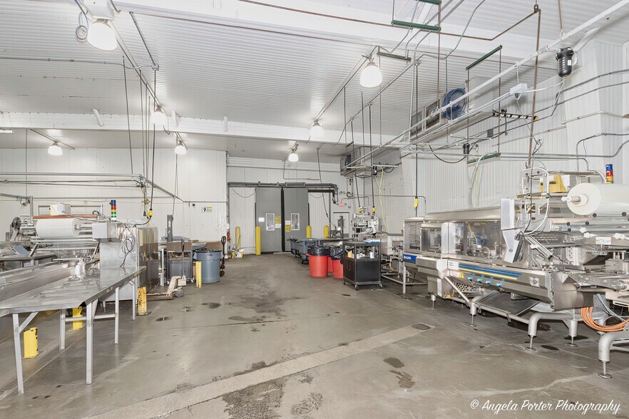 More Photos Of 947 Carney Ct, Antioch Industrial For Sale