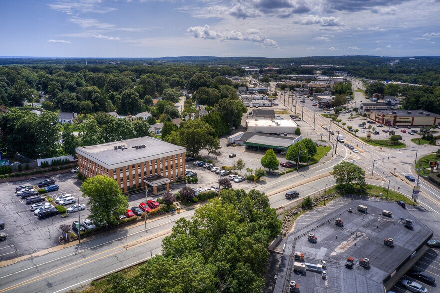 More Photos Of 1150 New London Ave, Cranston Office For Lease