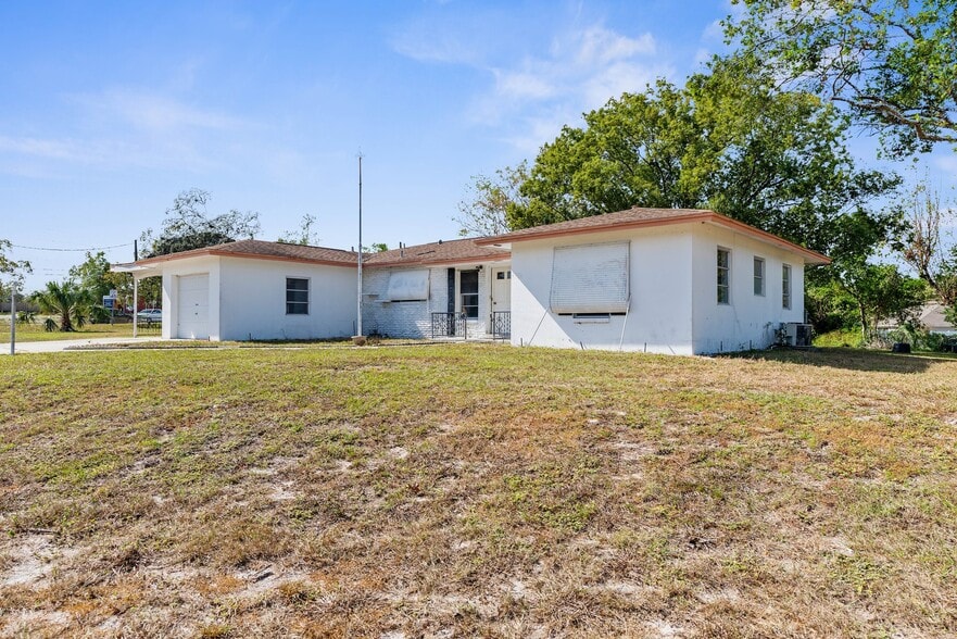 More Photos Of 11533 Spring Hill Dr, Spring Hill Office Residential For Sale