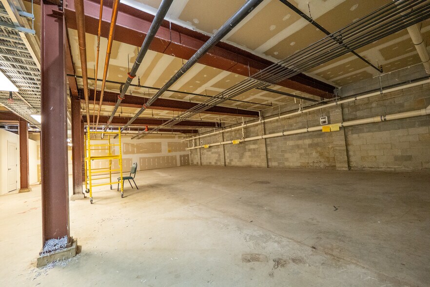 More Photos Of 144 John St, Lakewood Apartments For Sale