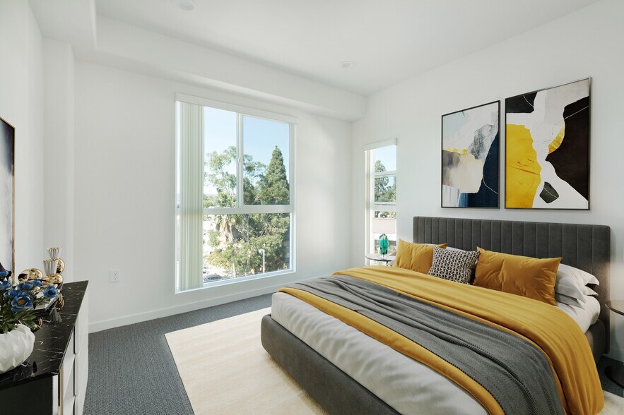 More Photos Of 422 S Lake St, Los Angeles Apartments For Sale