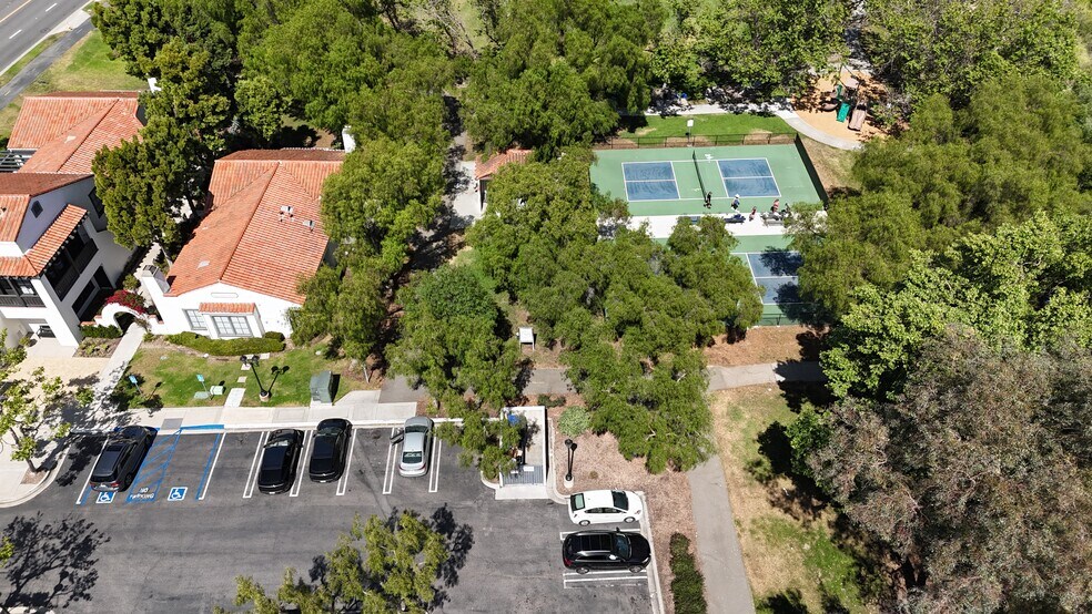 More Photos Of 27442 Calle Arroyo, San Juan Capistrano Medical For Sale