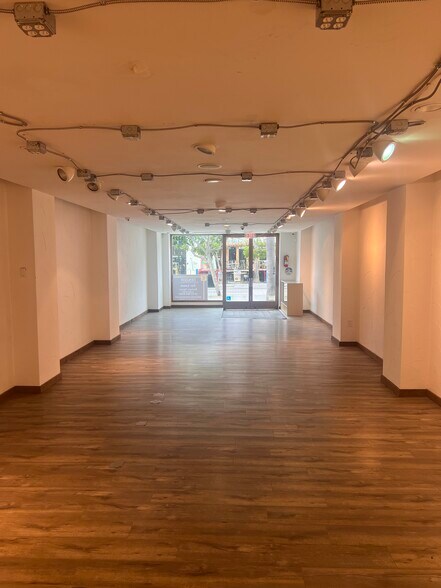 More Photos Of 1237-1239 3rd Street Prom, Santa Monica Storefront Retail Office For Lease