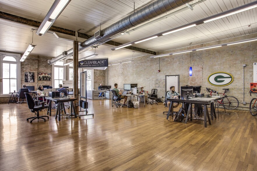 More Photos Of 103-105 E 5th St, Austin Loft Creative Space For Sale