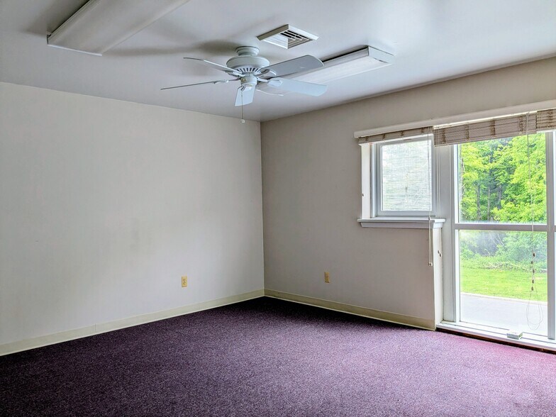 More Photos Of 470 Route 31 N, Ringoes Self Storage For Lease