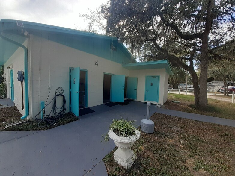 More Photos Of 11951 SW Shiloh Rd, Cedar Key Trailer Camper Park For Sale