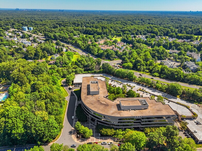 More Photos Of 3975 Fair Ridge Dr, Fairfax Office For Sale