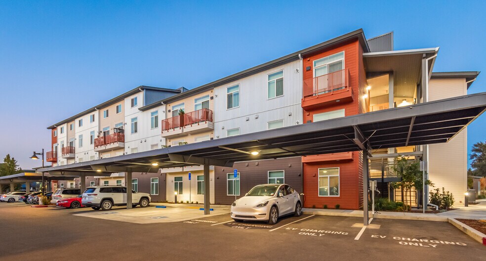 More Photos Of 2500 Cannery Loop, Davis Apartments For Sale