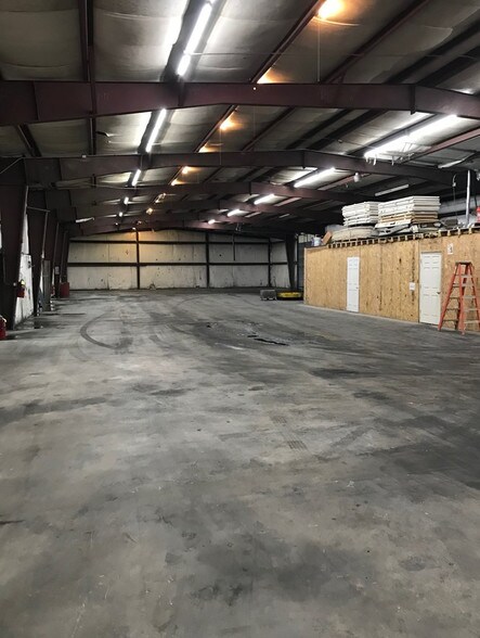 More Photos Of 9100 Louisiana St, Merrillville Warehouse For Sale