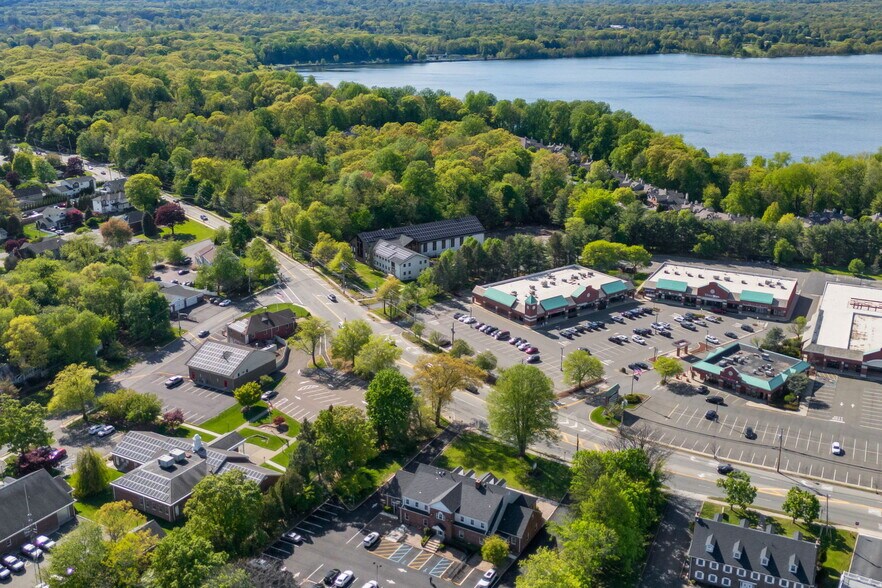More Photos Of 215 Old Tappan Rd, Old Tappan Medical For Lease