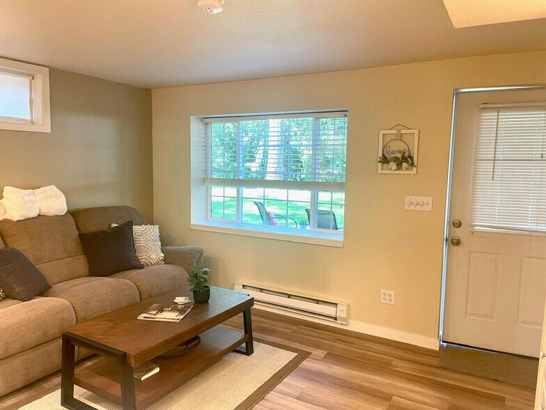More Photos Of 23042 Ne 8th St, Sammamish Office For Sale