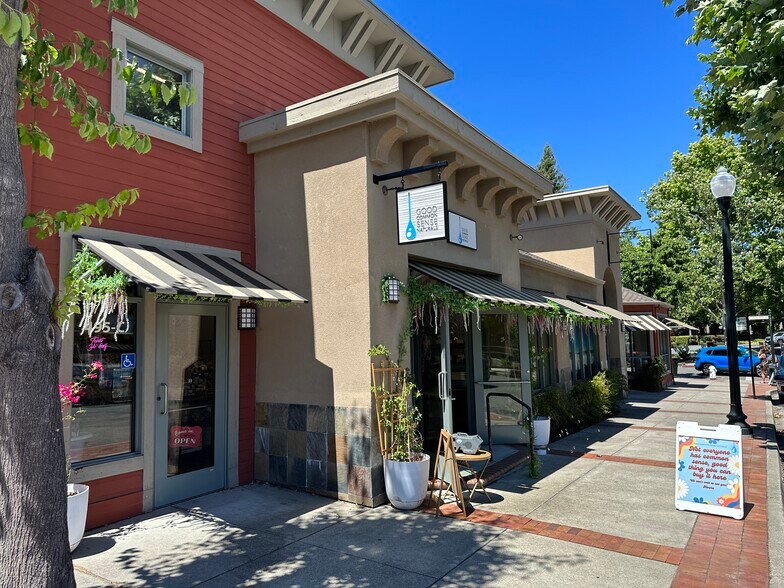 More Photos Of 495 Hartz Ave, Danville Freestanding For Lease