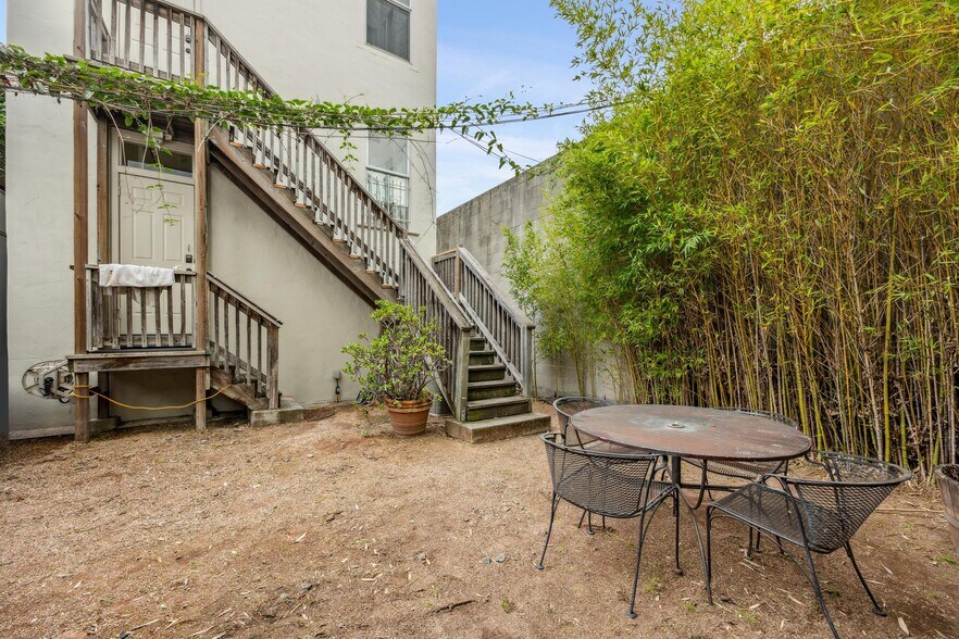 More Photos Of 356-360 24th St, Oakland Flex For Sale