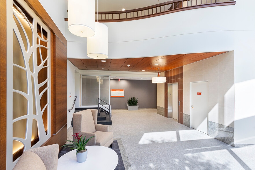 More Photos Of 9 Trafalgar Sq, Nashua Medical For Lease