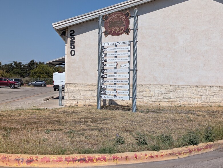 More Photos Of 2250 County Road 172, Round Rock Distribution For Lease