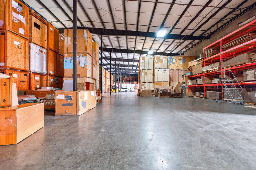 More Photos Of 4350 Pacific Hwy, Bellingham Industrial For Lease