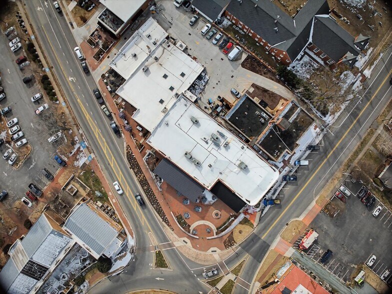 More Photos Of 39 West St, Pittsboro Restaurant For Lease