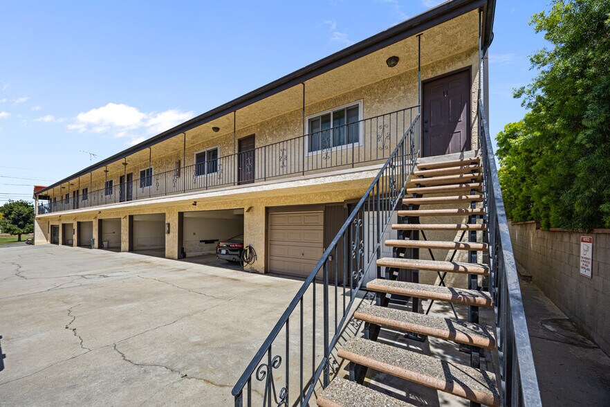 More Photos Of 508 W Imperial Ave, El Segundo Apartments For Sale
