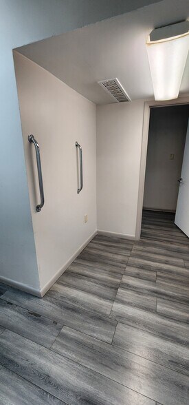 More Photos Of 2608 Matlock Rd, Arlington Medical For Lease