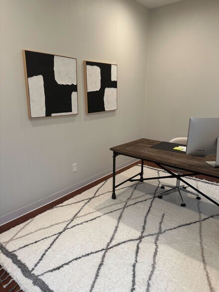 More Photos Of 711 W Bailey Boswell Rd, Saginaw Office For Lease