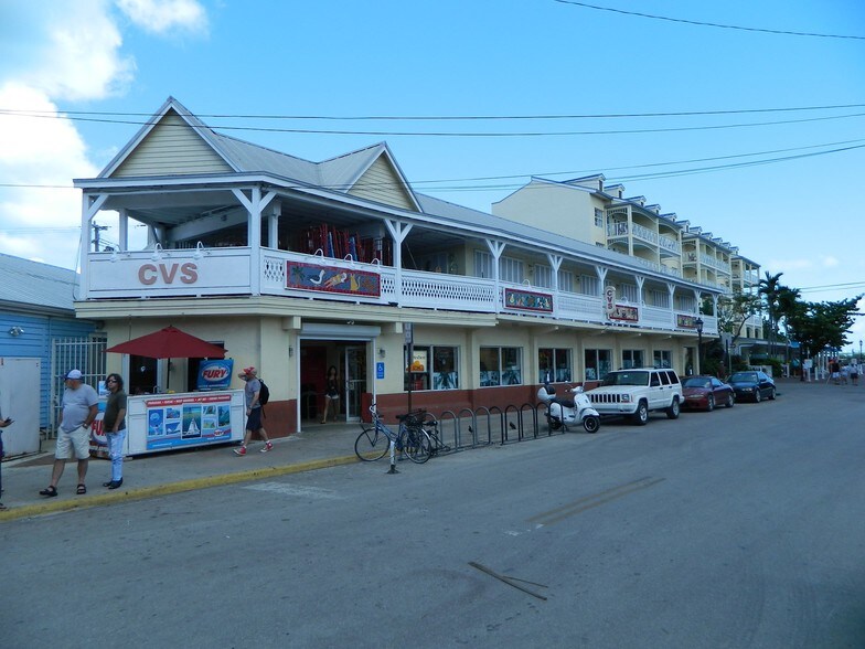 More Photos Of 12 Duval St, Key West Restaurant For Lease