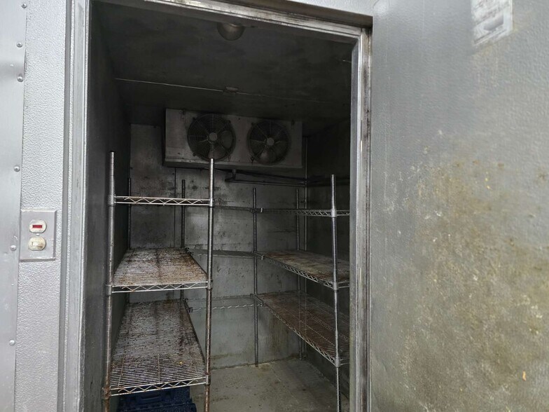 More Photos Of 1086 DeKalb Ave, Brooklyn Apartments For Lease
