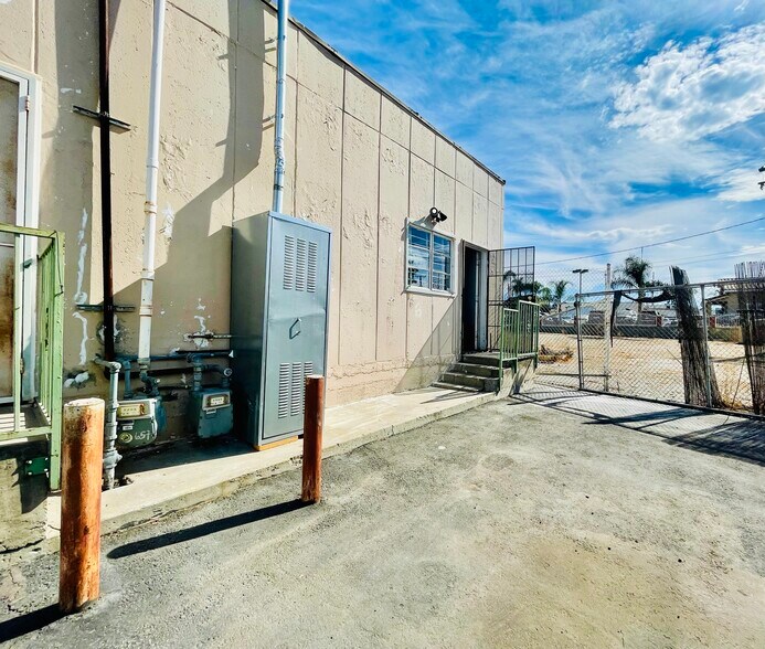 More Photos Of 657-669 Glendora Ave, La Puente Unknown For Lease