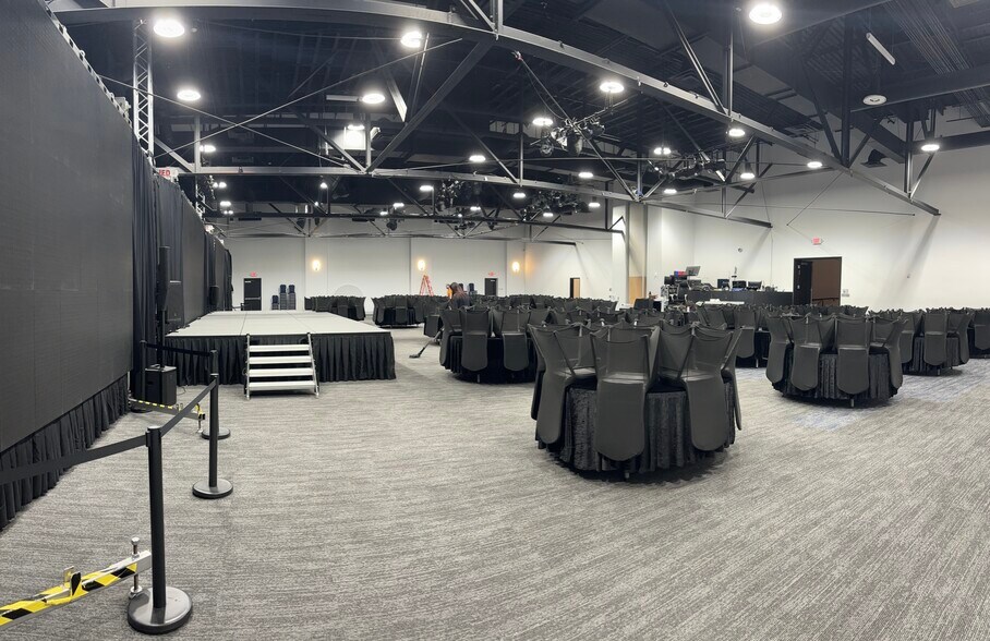 More Photos Of 1440-1460 Moon River Dr, Provo Office For Sale