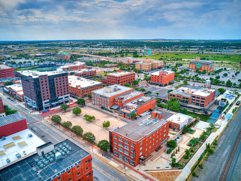 More Photos Of 15 E California Ave, Oklahoma City Restaurant For Sale