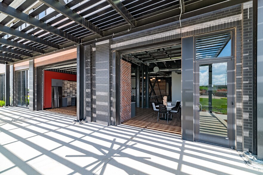 More Photos Of 4565 McRee Ave, Saint Louis Office For Lease