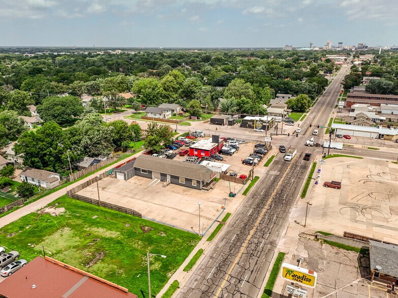 More Photos Of 2013 S Broadway St, Wichita Auto Dealership For Sale